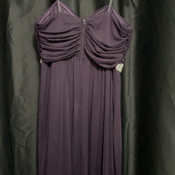 Dress was never worn. - Picture 3 of 5